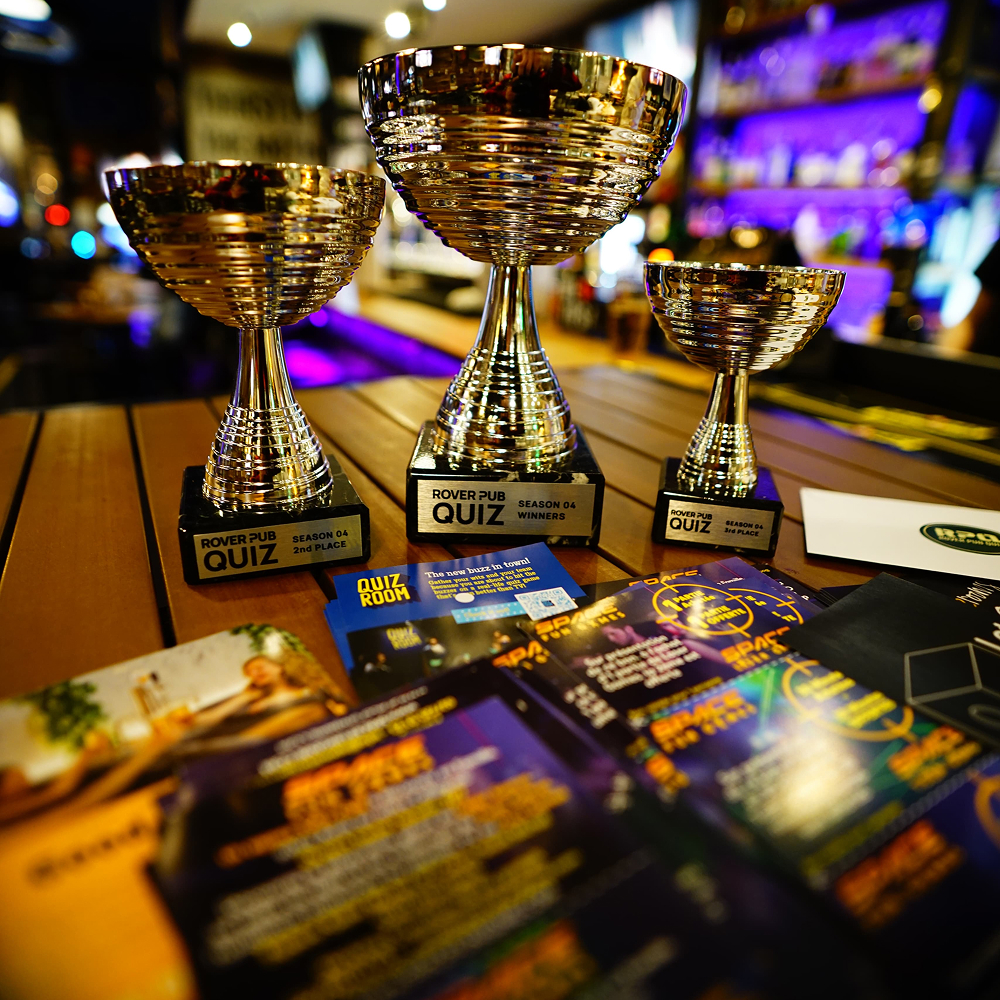 Winner trophies, awards, and sponsorship prizes for the Brussels Quiz League - Wasted Wisdom